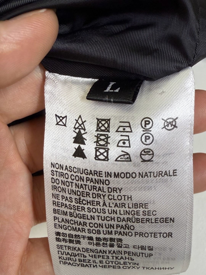 l0vis Vvtt0n outwear